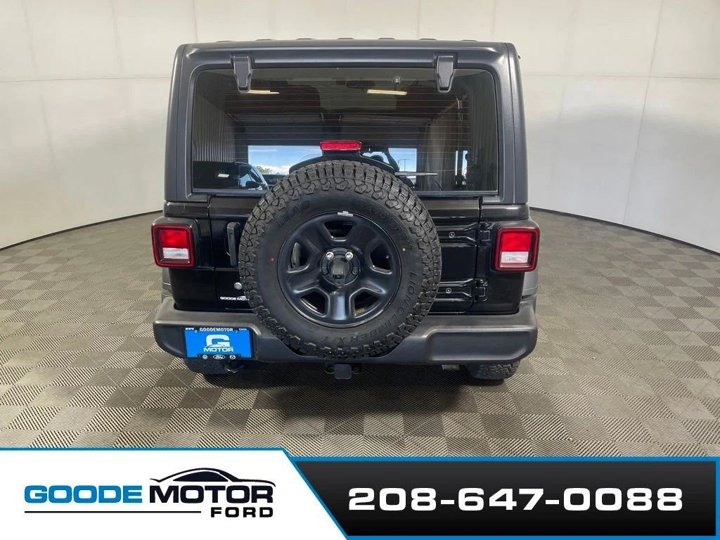 Certified Used 2018 Black Clearcoat Jeep Unlimited Sport image 6