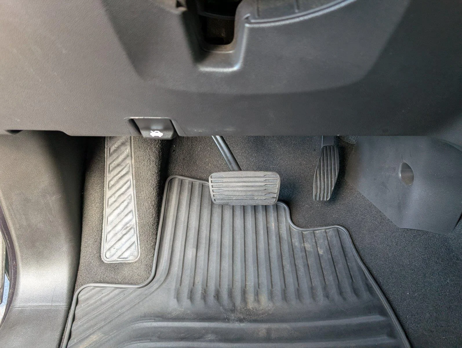 Used 2022 Dark Ash Metallic Chevrolet Custom Trail Boss image 28