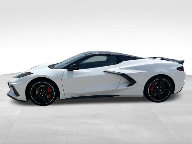 Used 2024 White Chevrolet Stingray image 5