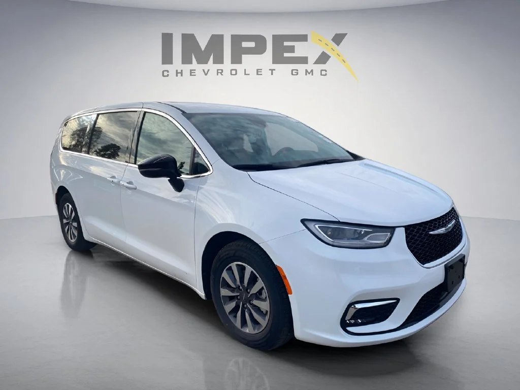 Used 2024 White Chrysler Hybrid Select image 7