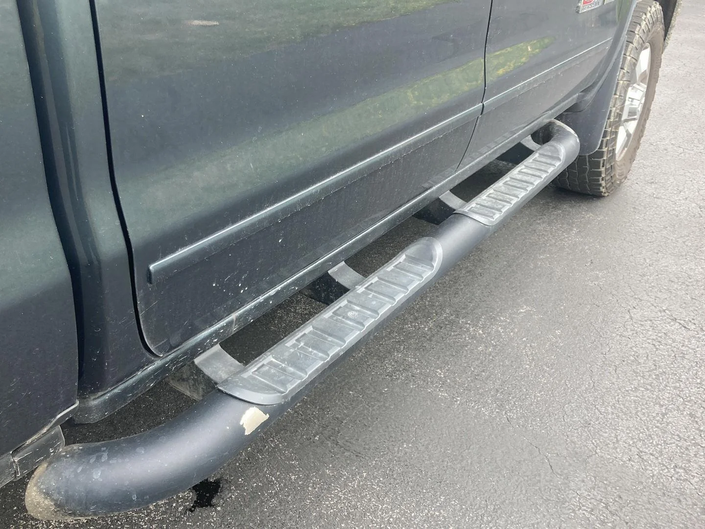 Used 2018 DARK SLATE METALLIC GMC SLT image 9