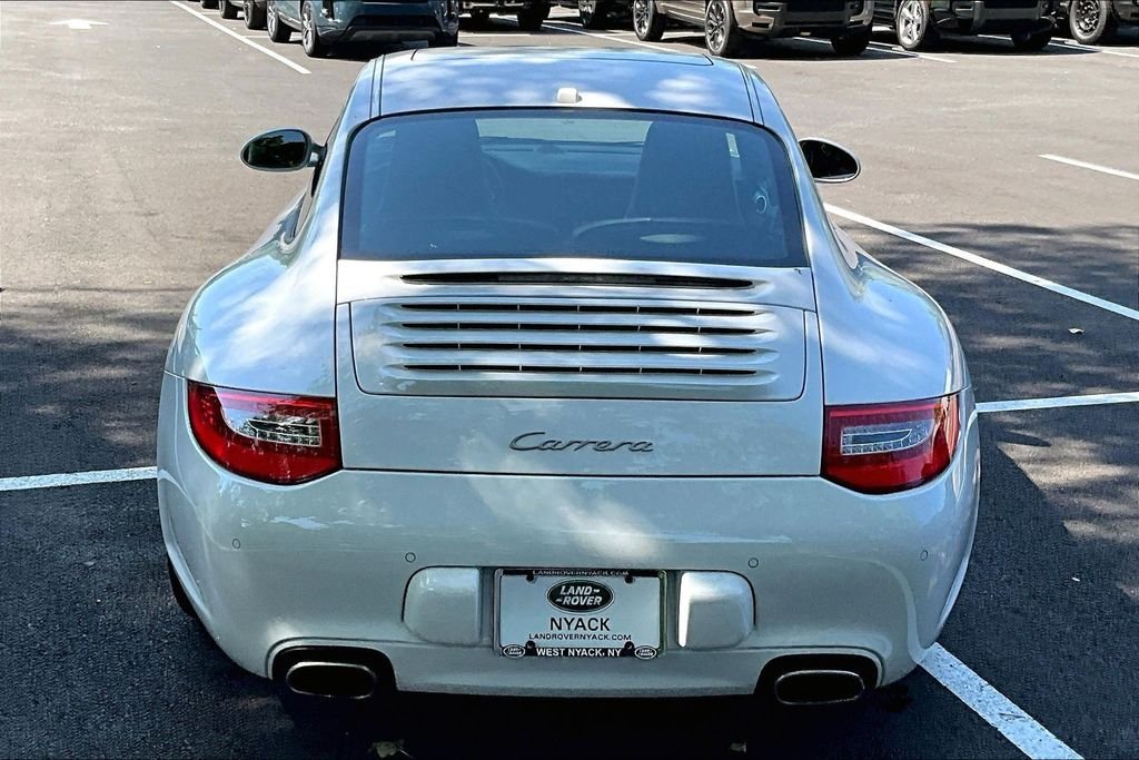 Used 2011 White Porsche Carrera image 4