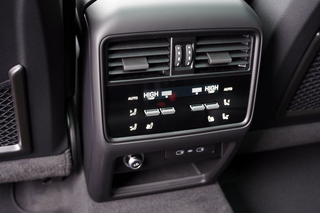 2026 Porsche Cayenne Coupe GTS - Photo 27