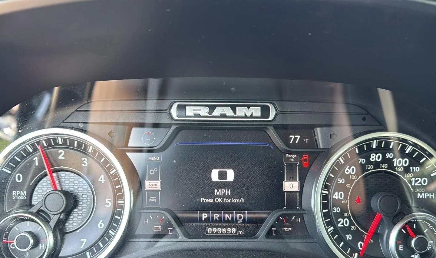 Used 2022 Patriot Blue Pearlcoat Ram Laramie image 4