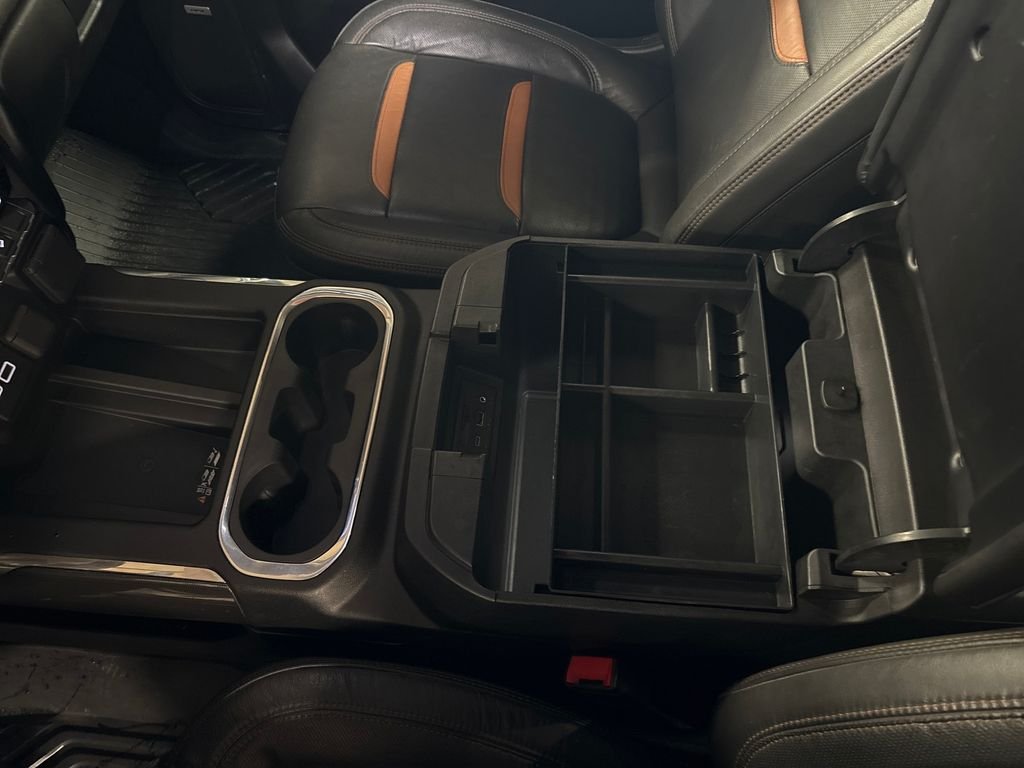 Used 2020 White GMC AT4 image 26