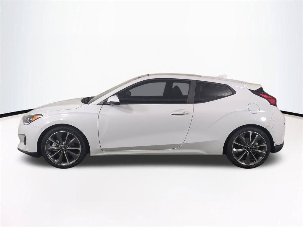 Used 2020 White Hyundai 2.0 Premium image 8