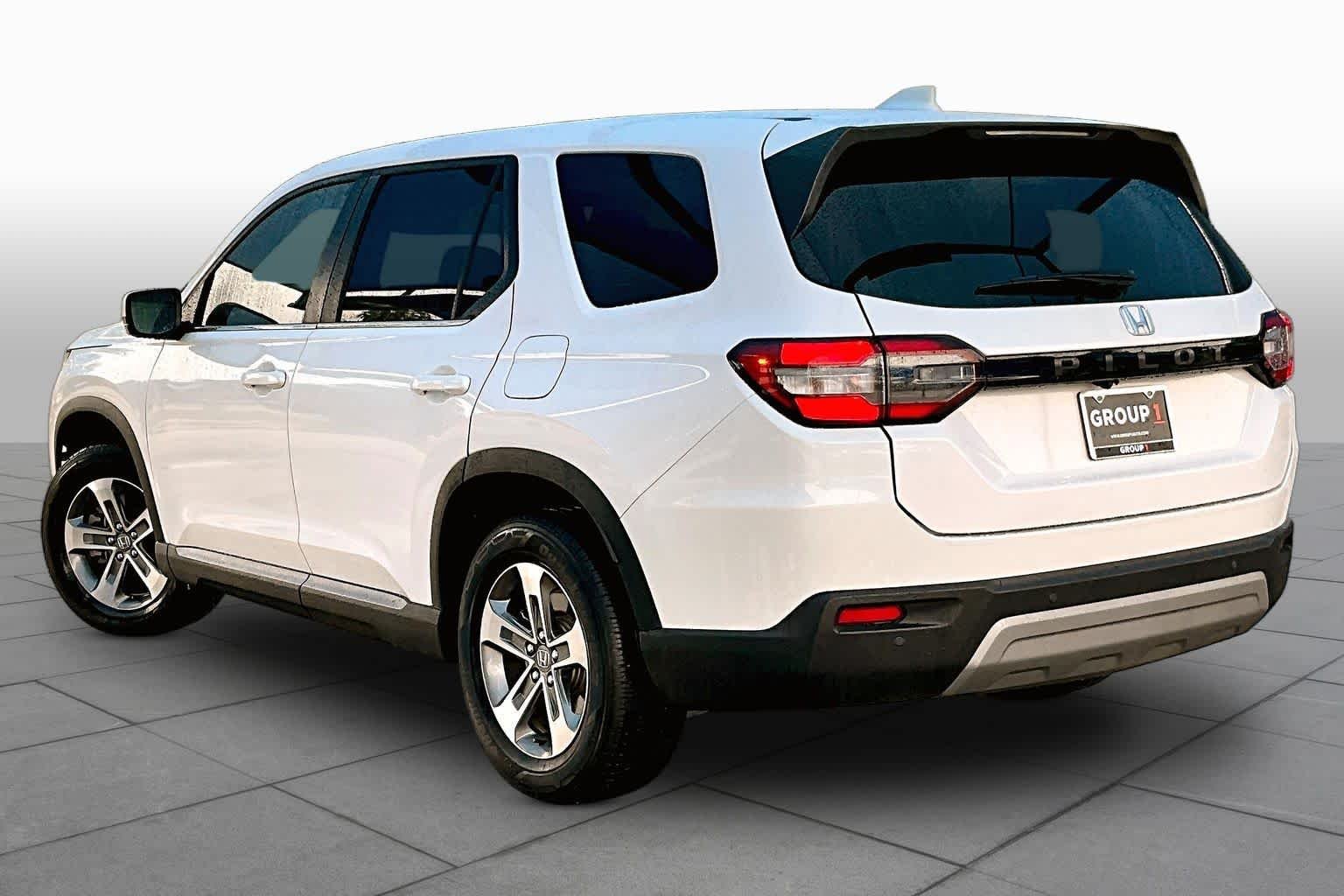 Used 2025 Platinum White Pearl Honda EX-L image 11