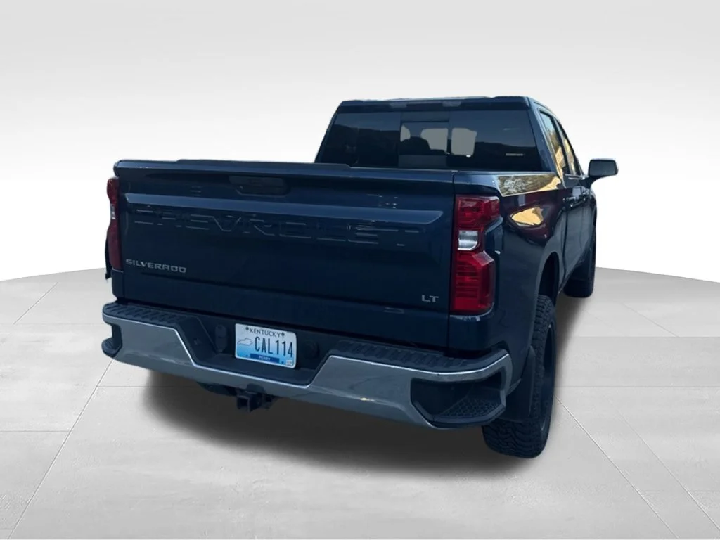 Used 2019 Blue Chevrolet LT image 5