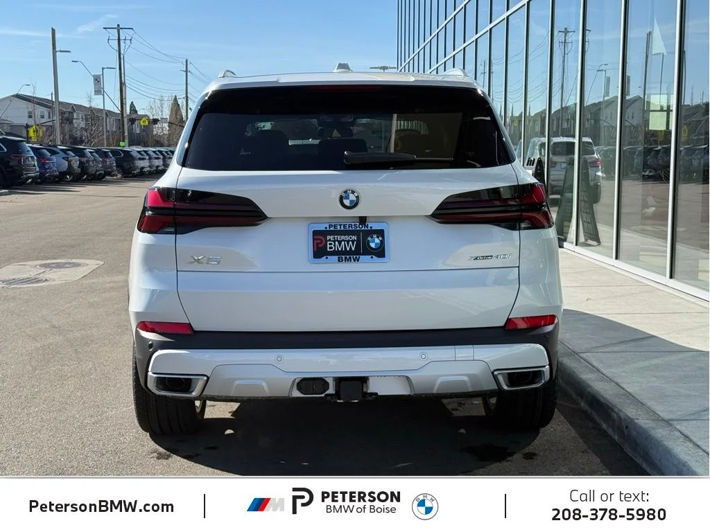 New 2026 White BMW xDrive40i image 4