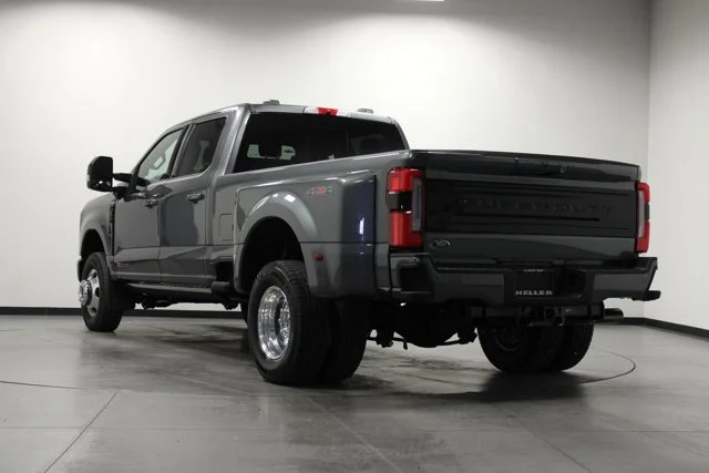 New 2026 Carbonized Gray Metallic Ford F-350® Platinum® image 28