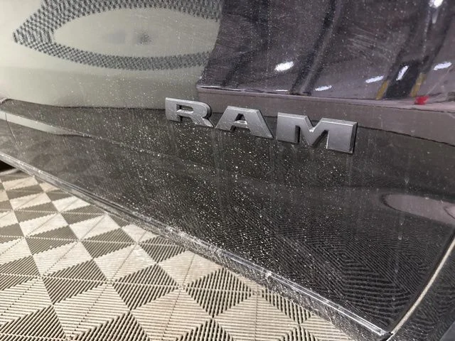 New 2026 Diamond Black Crystal Pearl-Coat Exterior Paint RAM BIG HORN image 26