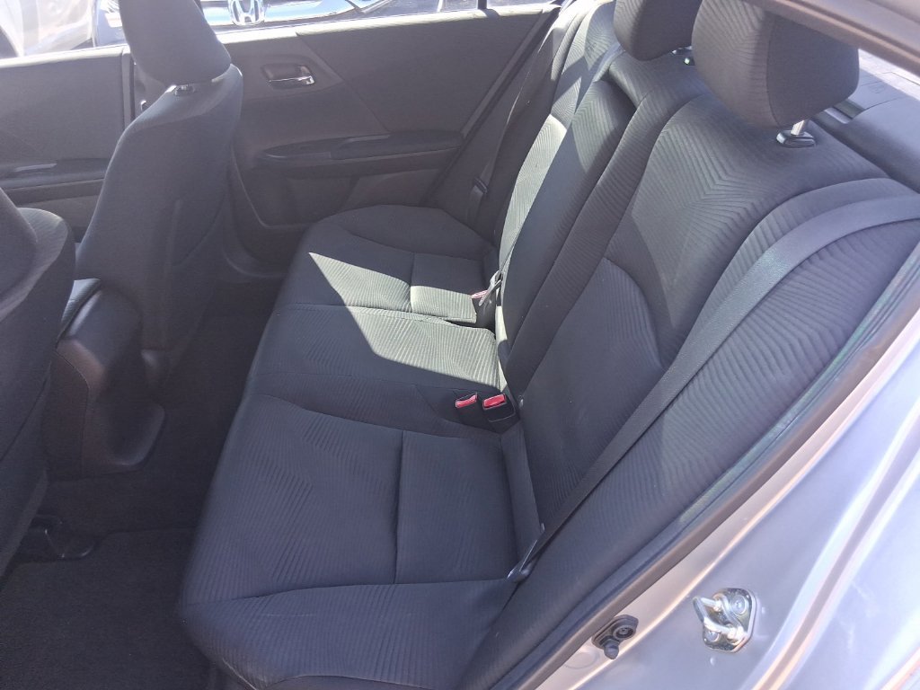 Used 2017 Silver Honda LX image 14