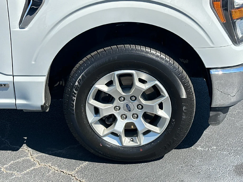 Used 2023 White Ford XLT image 12