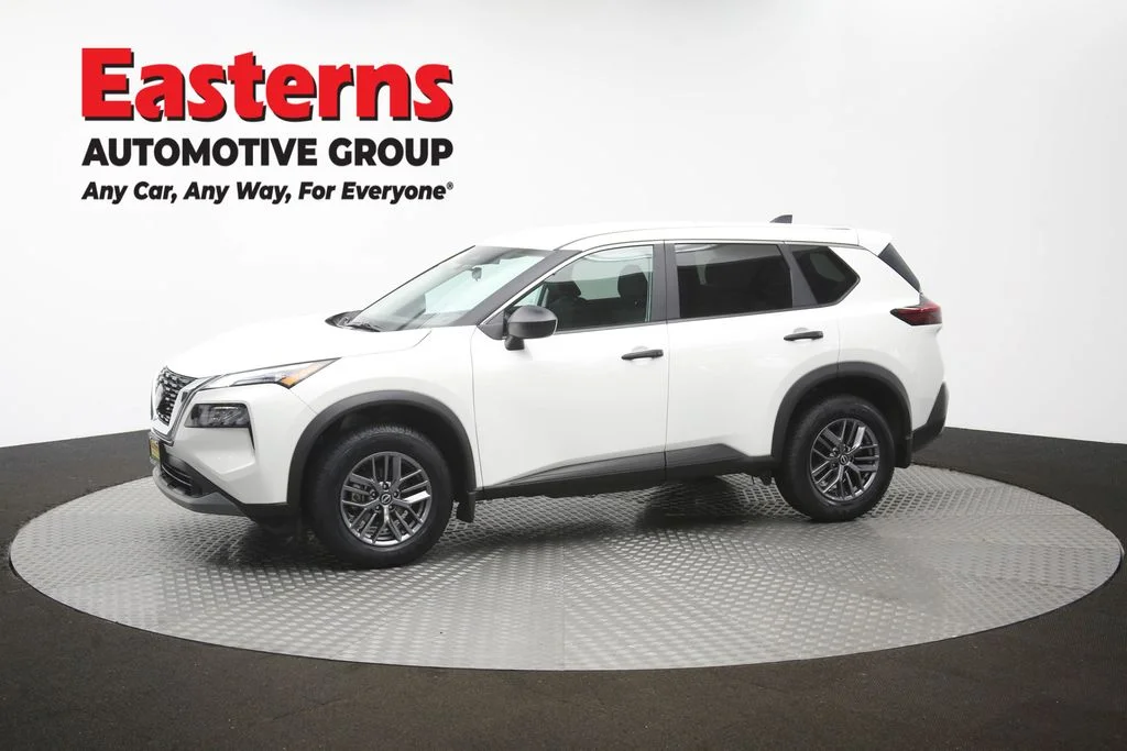 Used 2023 White Nissan S image 58