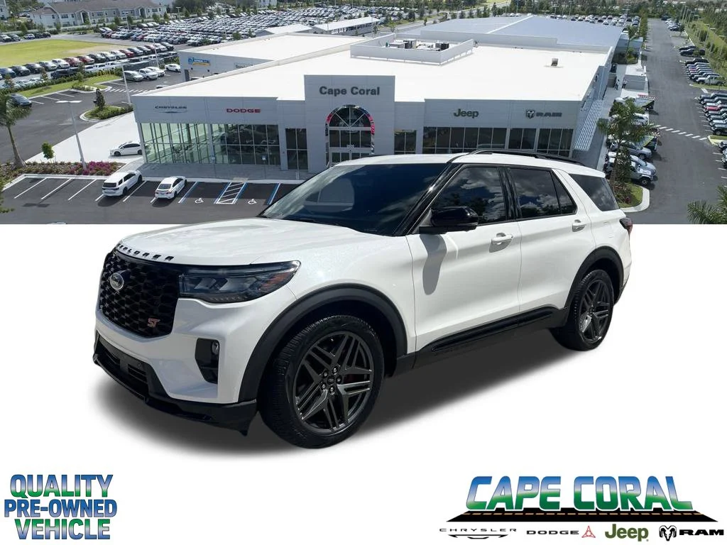 Used 2025 White Ford ST image 1