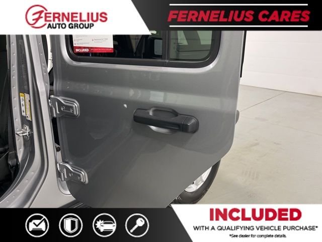 Used 2018 Silver Jeep Unlimited Sport S image 13