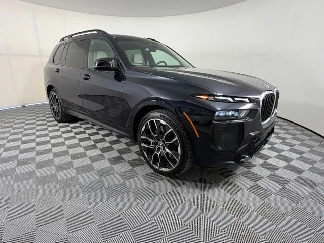 2025 BMW X7 M60i