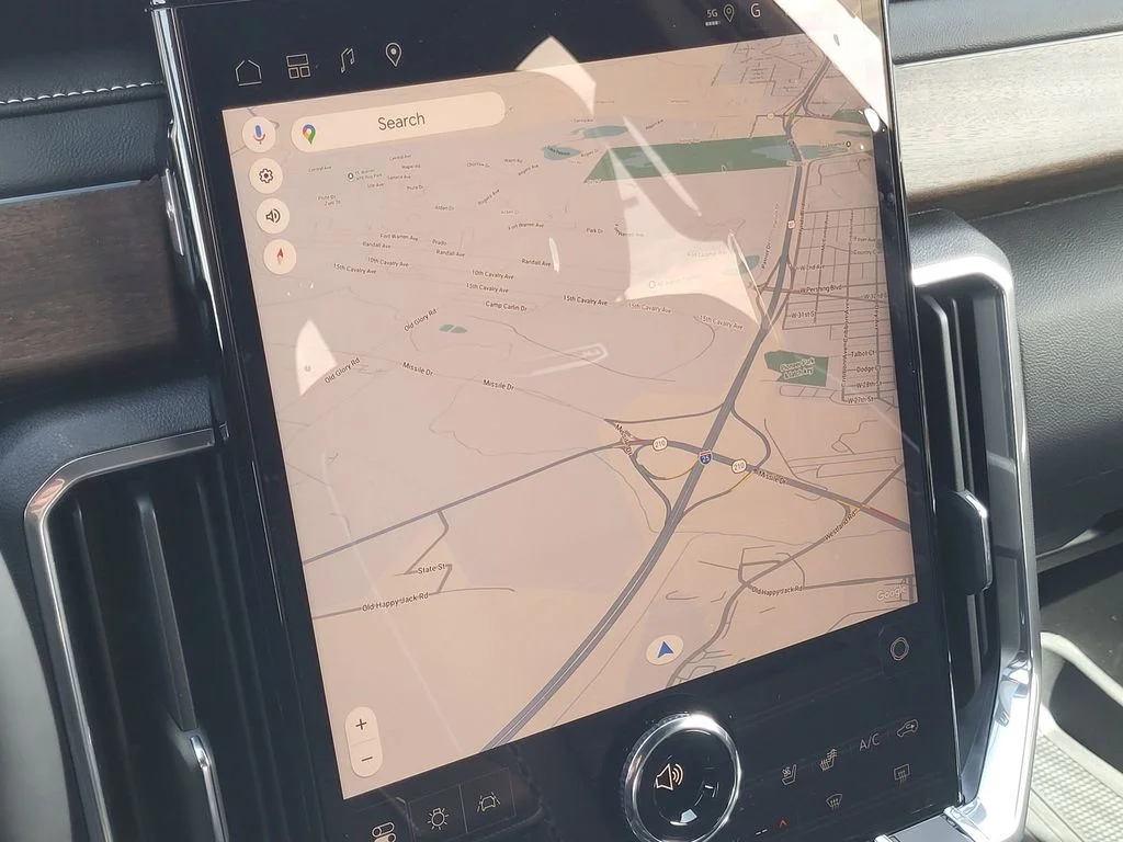 2026 GMC Acadia Denali Ultimate - Photo 17