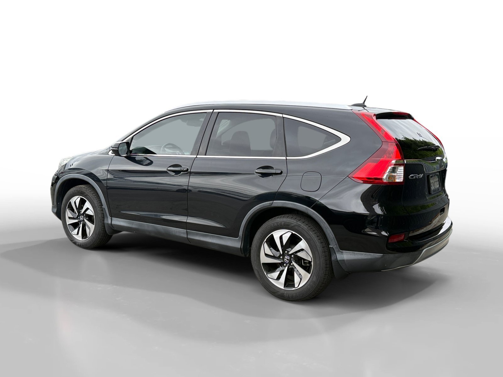 Used 2015 Crystal Black Pearl Honda Touring image 3