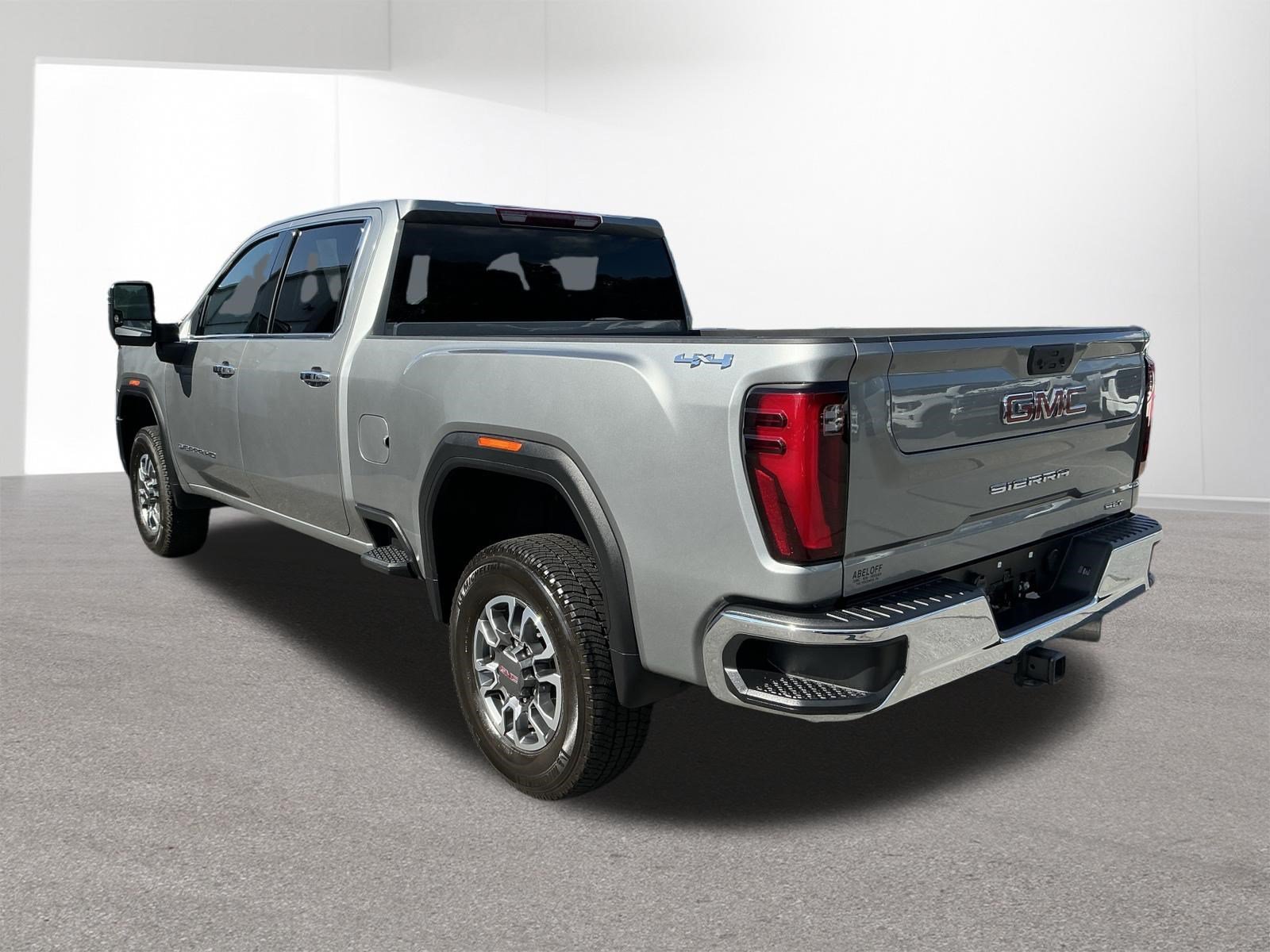 Used 2025 Sterling Metallic GMC SLT image 23