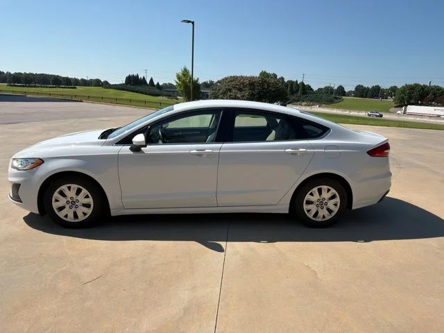 Used 2019 Oxford White Ford S image 3