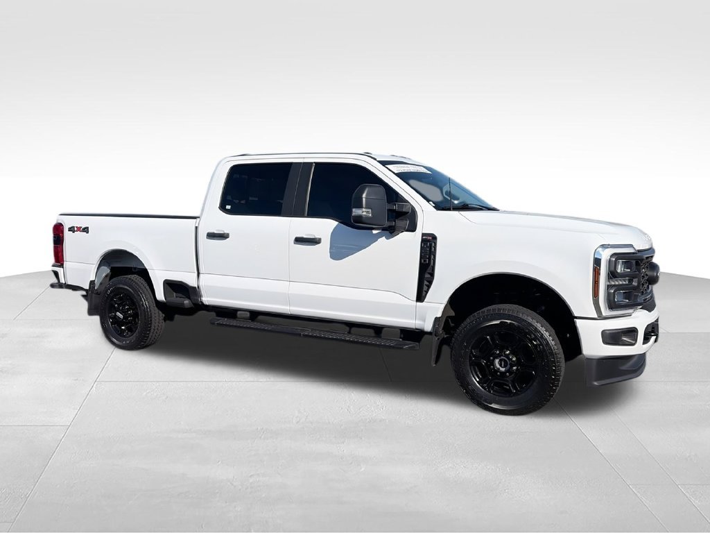 Used 2024 White Ford XL image 2