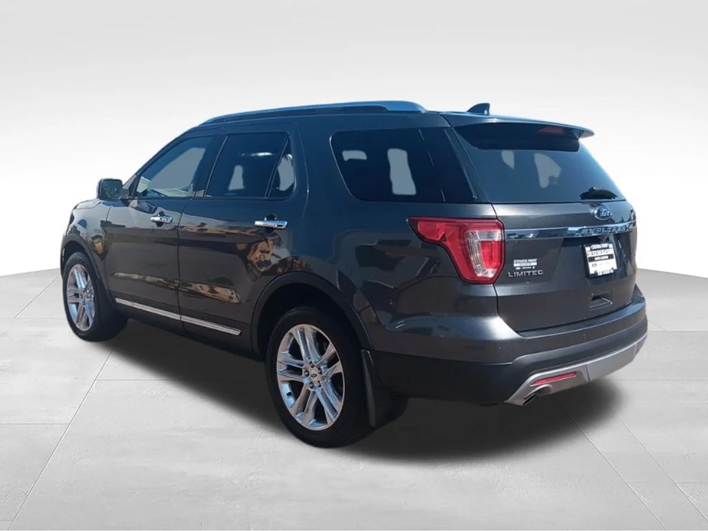 Used 2017 Magnetic Ford Limited image 4