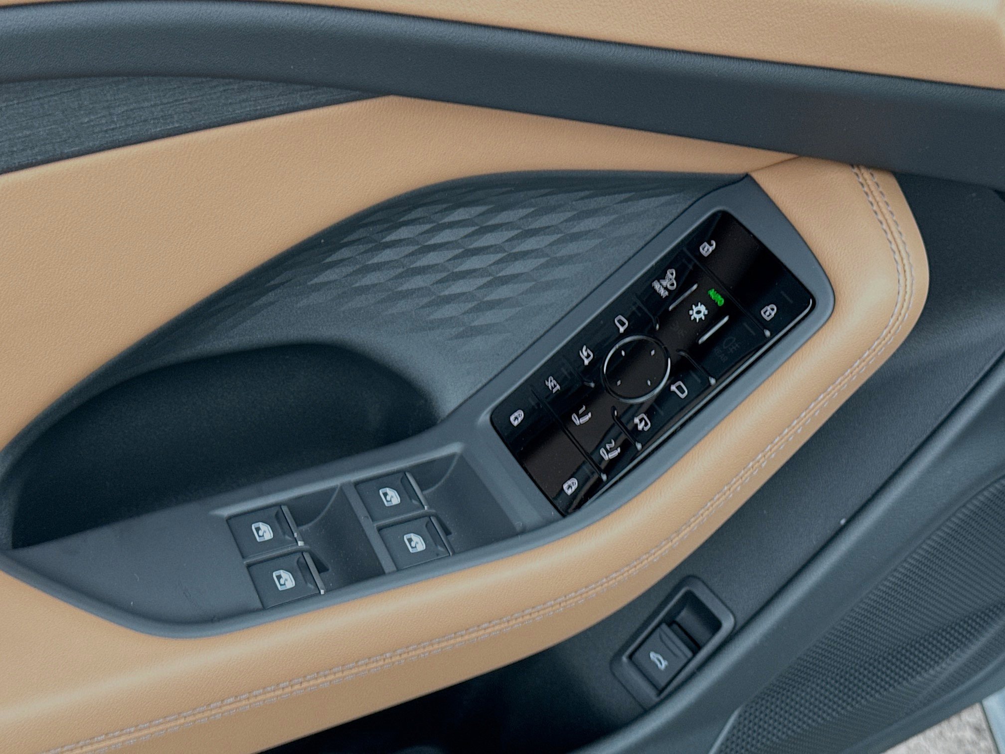 New 2026 GLACIER WHT MET Audi Premium Plus image 21