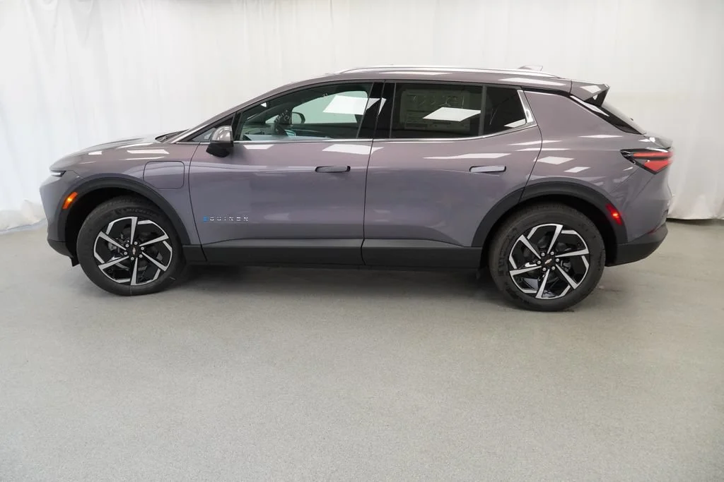 New 2026 Galaxy Gray Metallic Chevrolet LT image 37