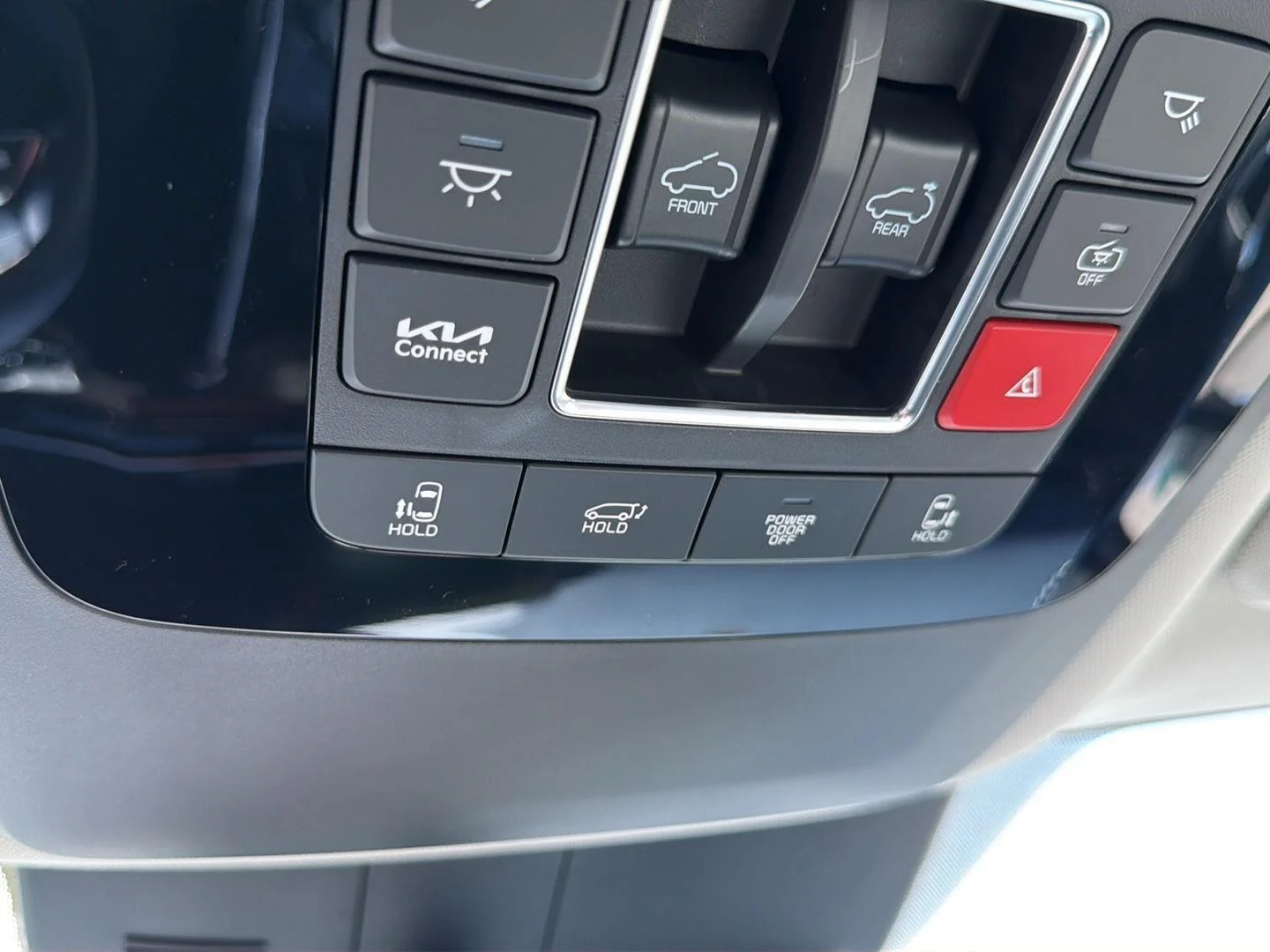 New 2026 Ceramic Silver Kia SX Prestige image 14