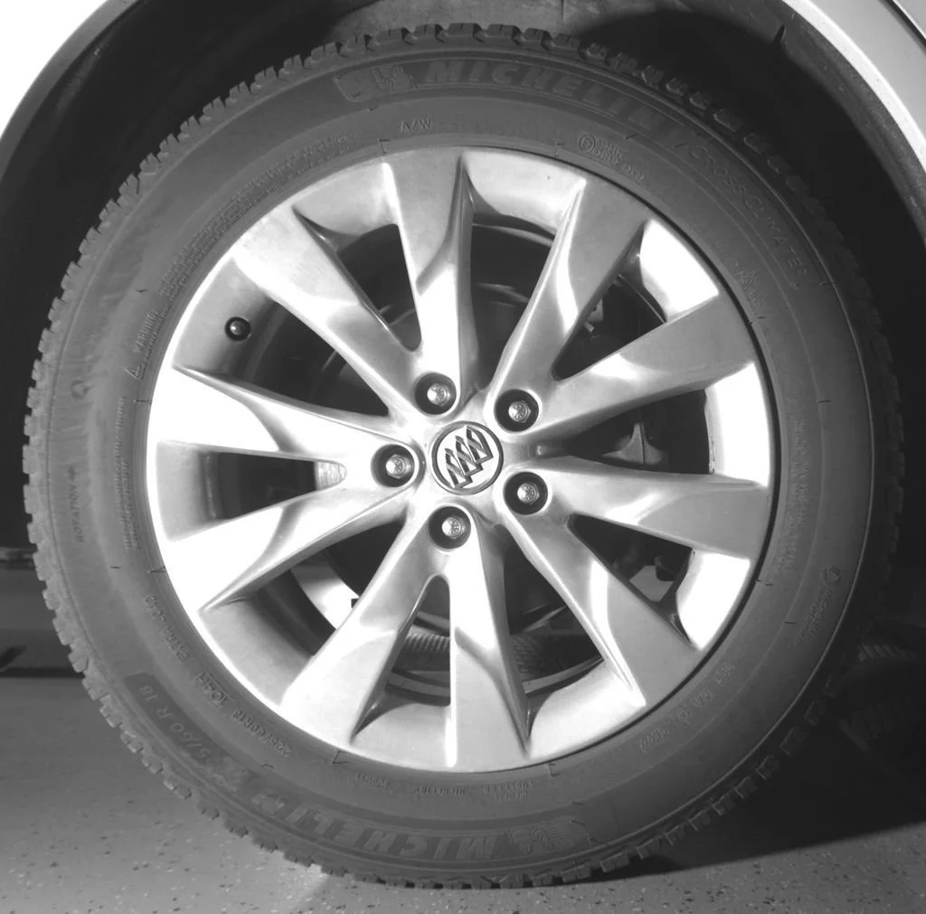 Used 2024 Summit White GMC SLT image 12