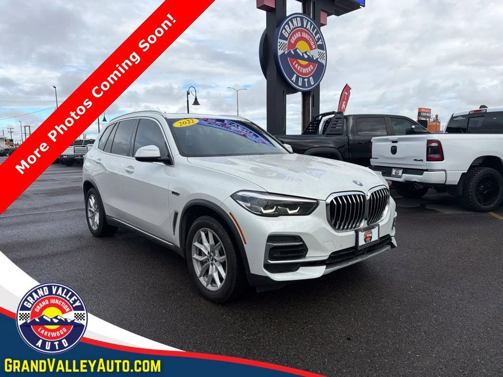 Used 2022 White BMW xDrive45e image 1