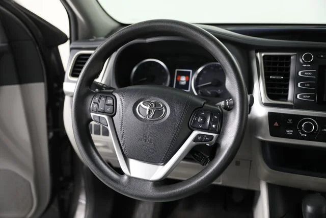 Used 2019 Gray Toyota LE image 3