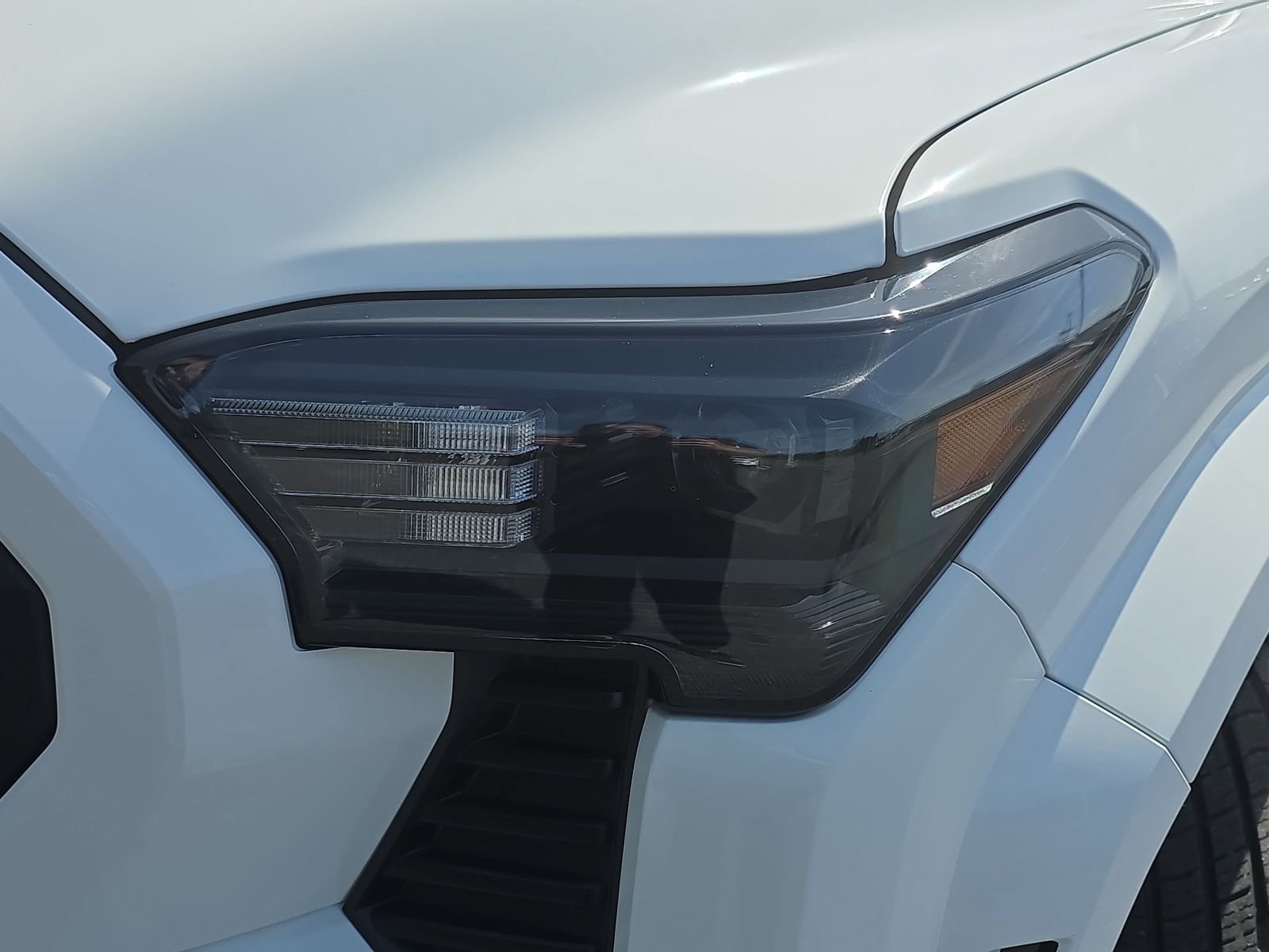 2025 Toyota Tacoma SR5 - Photo 30