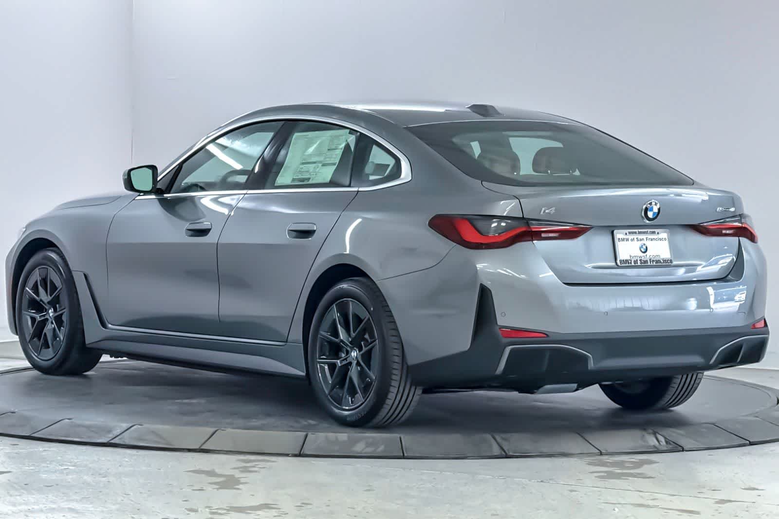 New 2026 Skyscraper Grey Metallic BMW eDrive40 image 6