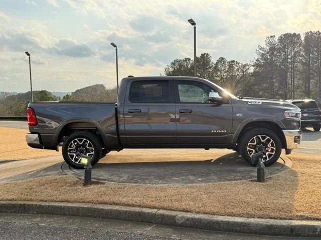 New 2026 Granite Crystal Metallic Clear-Coat Exterior Paint RAM Laramie image 8