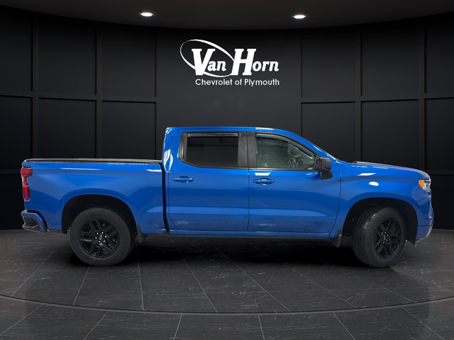 Used 2022 Glacier Blue Metallic Chevrolet RST image 8
