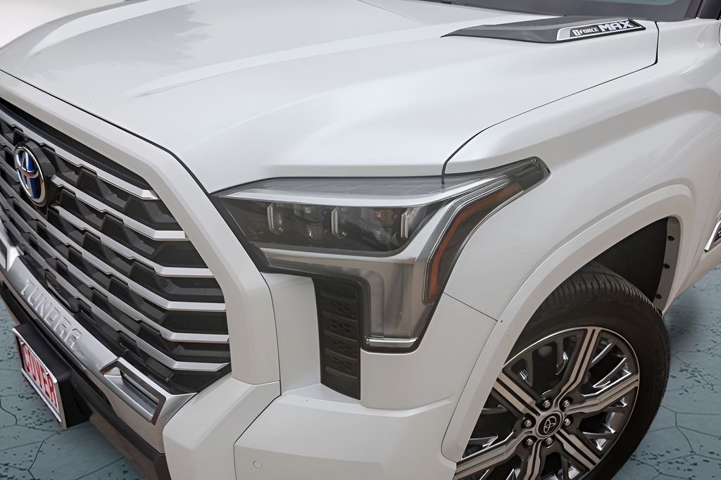 Used 2023 Beige Toyota Capstone image 3