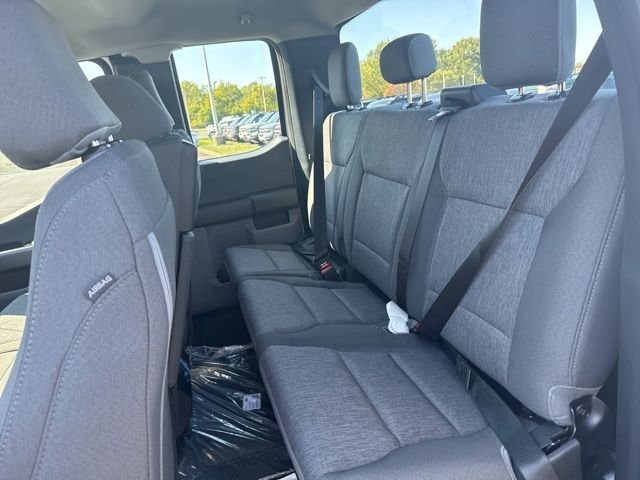 New 2026 Oxford White Ford F-350® XL image 7