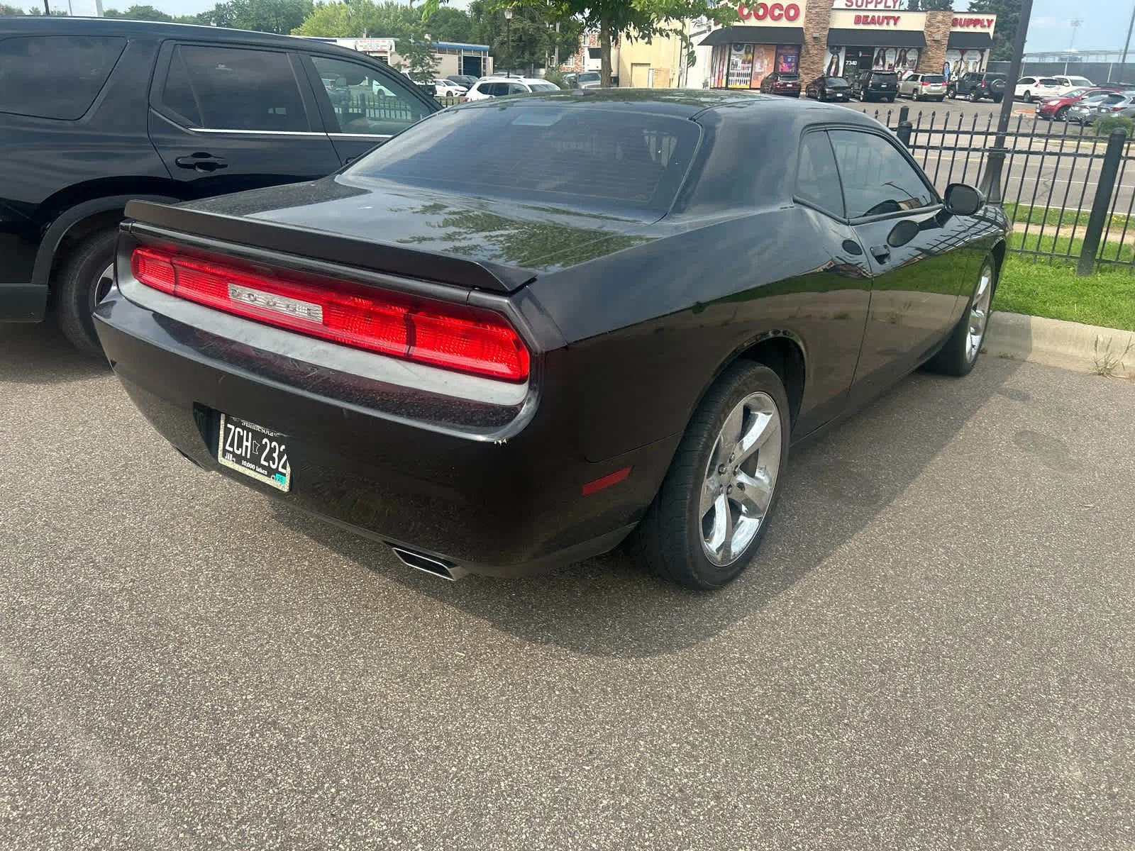 Used 2014 Black Clearcoat Dodge SXT image 6