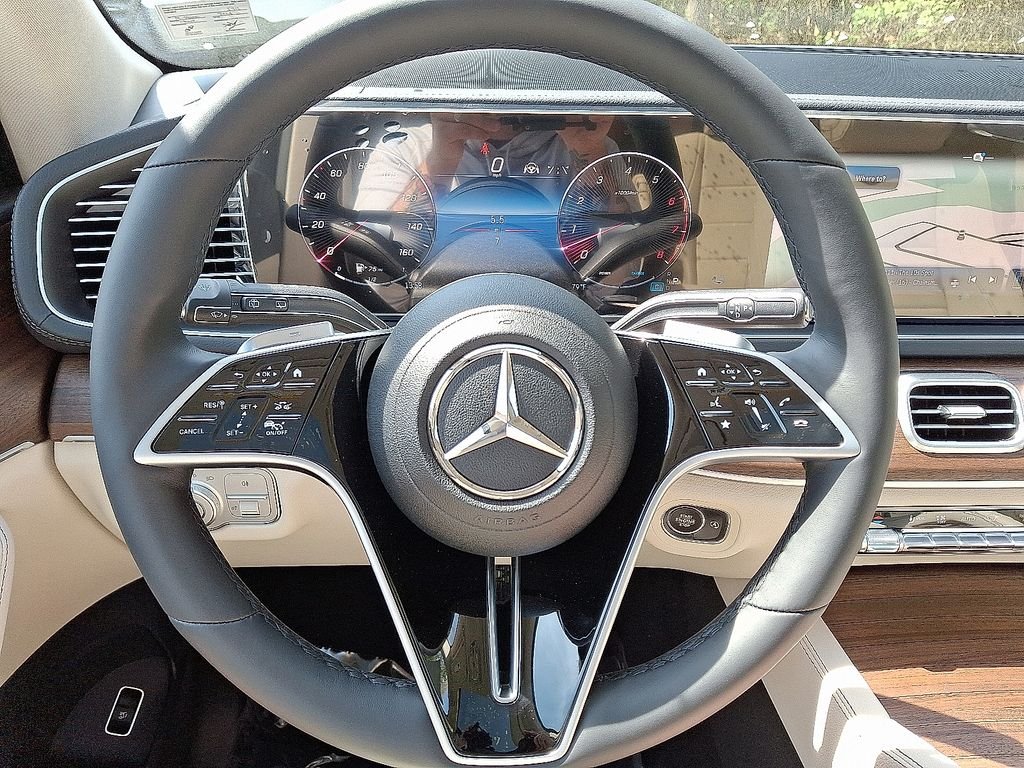 New 2026 Polar White Mercedes-Benz GLS 450 image 17