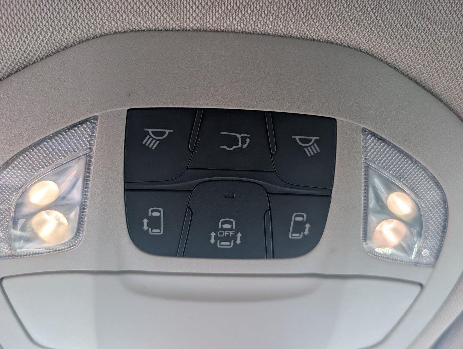 Used 2023 Granite Crystal Metallic Clearcoat Chrysler Touring L image 19