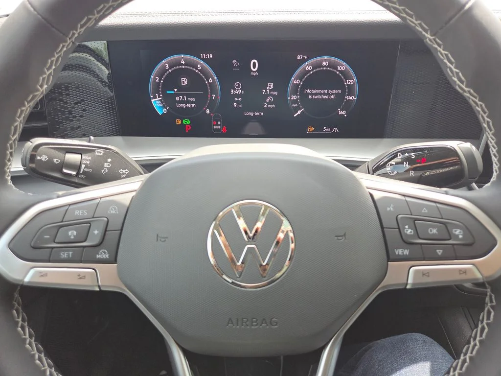 New 2026 Pure White Volkswagen 2.0T SE image 16