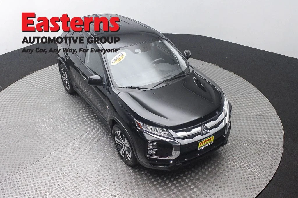 Used 2022 Black Mitsubishi 2.0 ES image 3