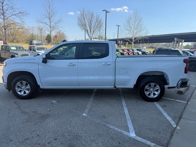 Used 2021 White Chevrolet LT image 3