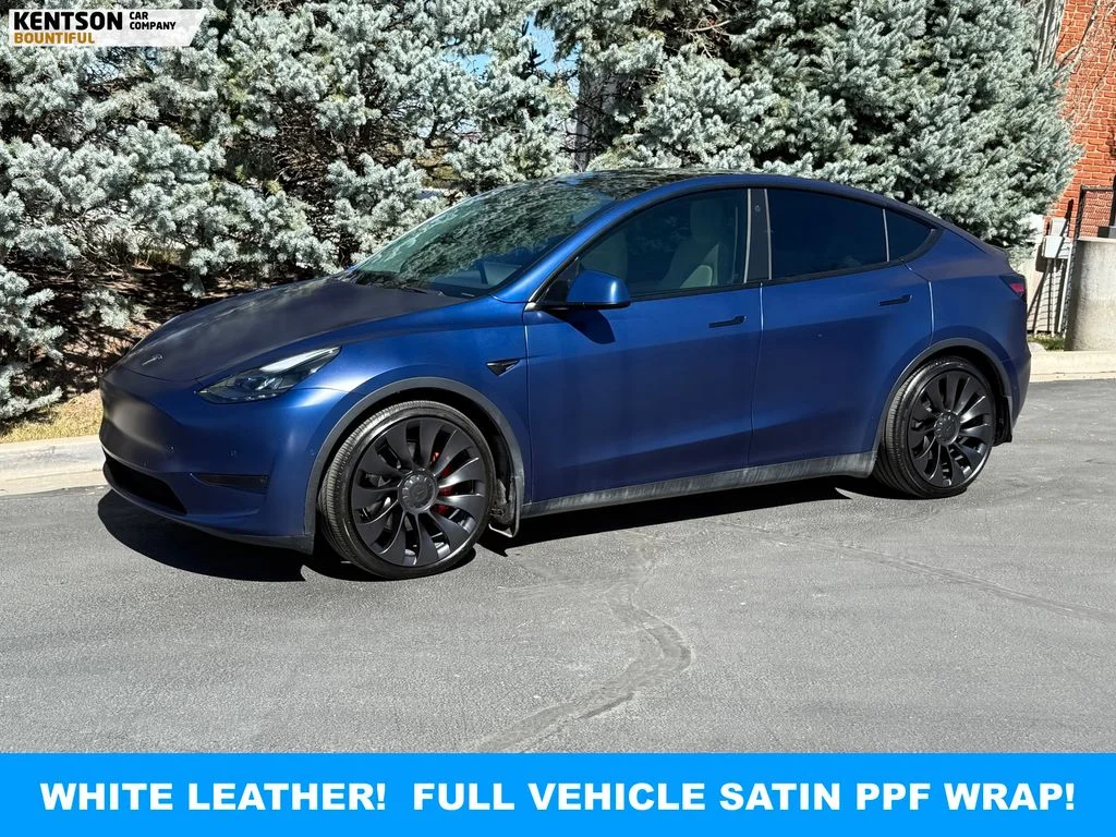 2022 Tesla Model Y Performance Dual Motor All-Wheel Drive's photo