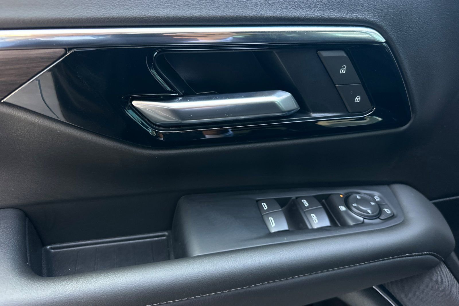 2026 Chevrolet Tahoe LS - Photo 11