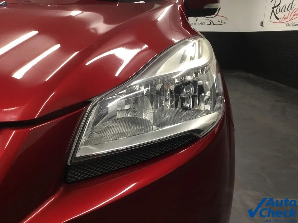 Used 2014 Red Ford Titanium image 17