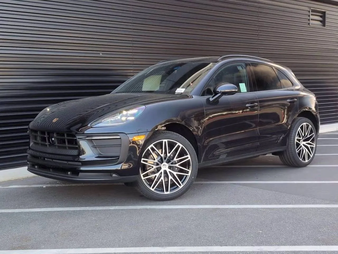 Certified Pre-Owned 2026 Porsche Macan AWD 4D Sport Utility