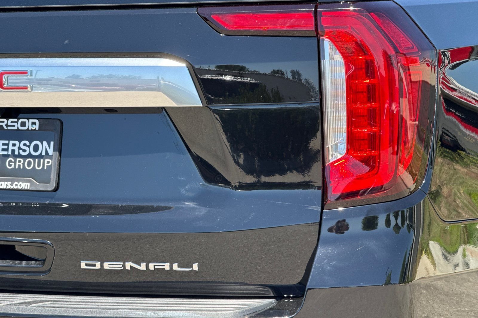 Used 2023  GMC Denali image 28